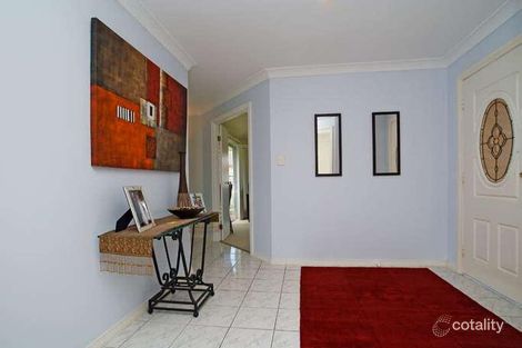 Property photo of 93 Monterey Keys Drive Helensvale QLD 4212