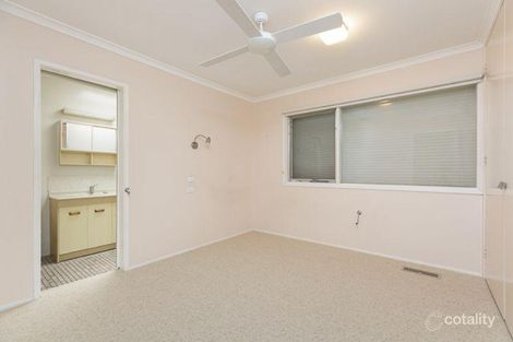 Property photo of 8 Spence Place Hughes ACT 2605