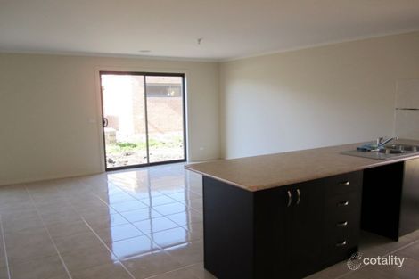 Property photo of 39 Ardent Crescent Cranbourne East VIC 3977