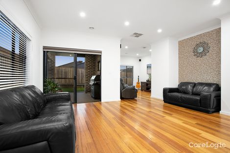 Property photo of 10 College Road Doreen VIC 3754