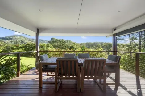 18 Bruce Taylor Cct, Korora, NSW 2450
