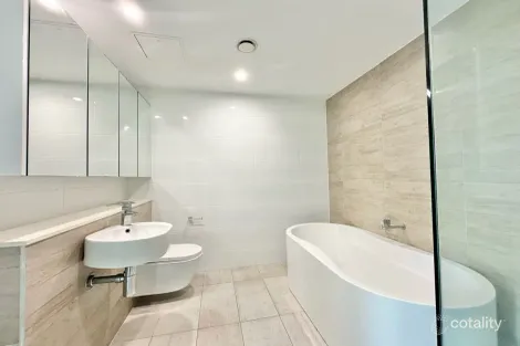Property photo of 1305/2 Como Crescent Southport QLD 4215