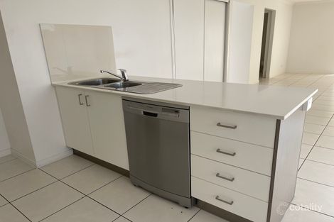 Property photo of 2/26 Makybe Diva Drive Ooralea QLD 4740