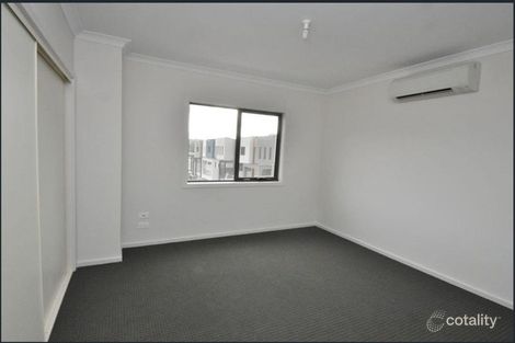 Property photo of 22 Lithgow Way Mooroolbark VIC 3138