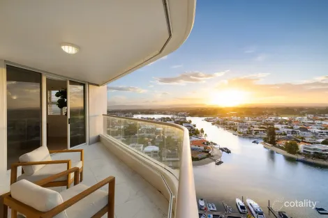 92/12 Commodore Dr, Surfers Paradise, QLD 4217