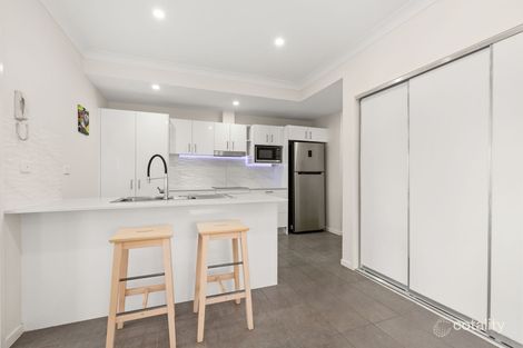 Property photo of 2/2 Manley Street Redcliffe QLD 4020