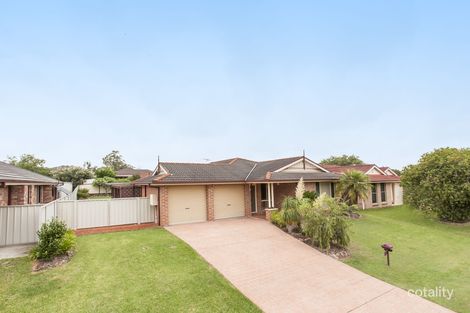 8 Dangar Cct, Medowie, NSW 2318