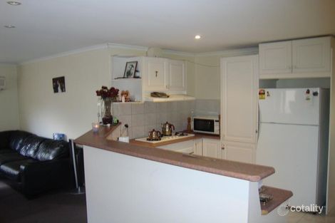 Property photo of 2/21 Pinnaroo Circuit Meadow Heights VIC 3048