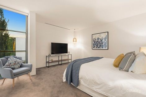 Property photo of 20 Docker Street Elwood VIC 3184