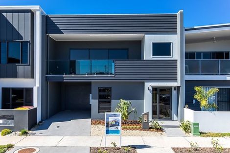 90 Osborne Cct, Maroochydore, QLD 4558