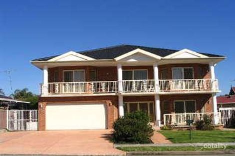 3 Sunny Pl, St Johns Park, NSW 2176