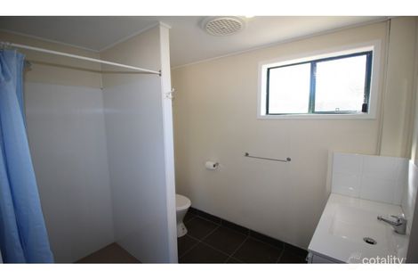 9 Silica Rd, Emerald, QLD 4720