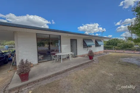 55 Wallangarra Rd, Stanthorpe, QLD 4380