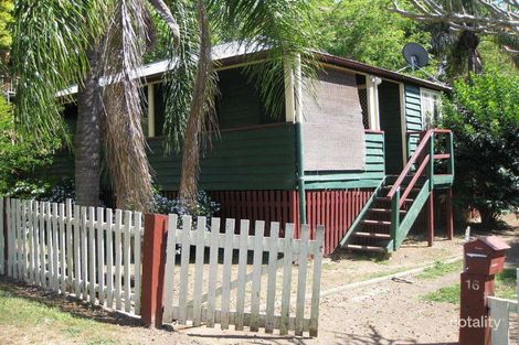 16 Ferguson St, North Ipswich, QLD 4305