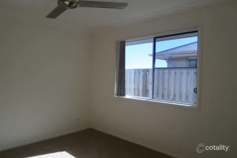 Property photo of 39 Coogee Terrace Blacks Beach QLD 4740