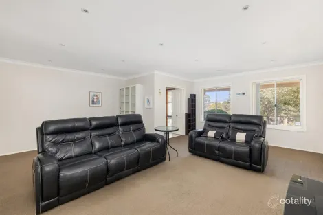 Property photo of 18 Jason Place North Rocks NSW 2151