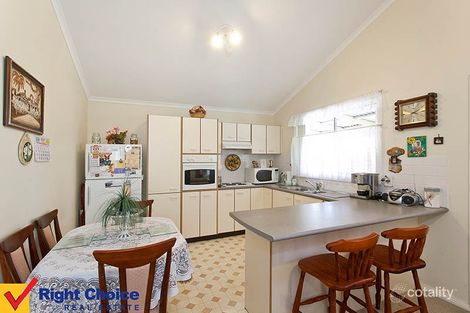 Property photo of 10 Willow Crescent Kanahooka NSW 2530