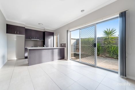 Property photo of 9 Leveque Loop Craigieburn VIC 3064