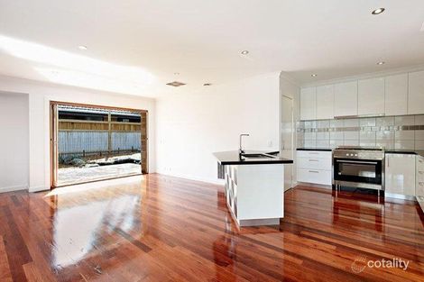 Property photo of 2/10 Shalbury Avenue Eltham VIC 3095