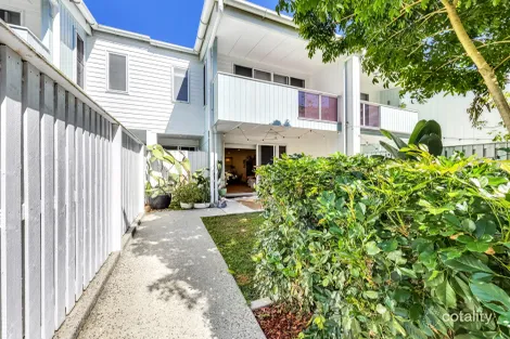 12 KOMBI ST, BOKARINA, QLD 4575