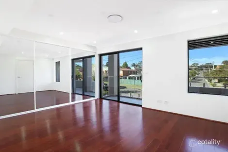 8-8a Woomera Rd, Little Bay, NSW 2036