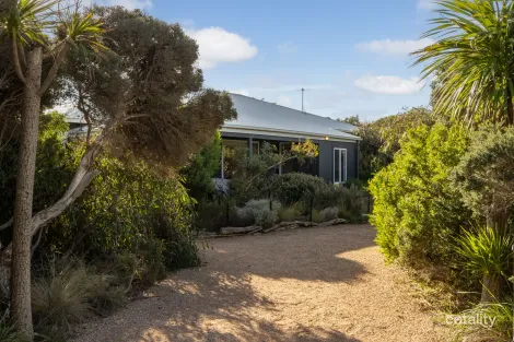 Property photo of 16 Sinclair Avenue Surf Beach VIC 3922