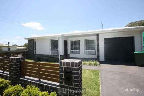 32 St Johns Dr, Croudace Bay, NSW 2280