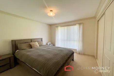 Property photo of 78 Paldi Crescent Glenfield Park NSW 2650