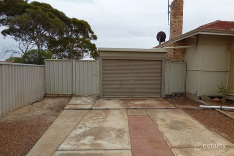 Property photo of 10 Lefroy Street Merredin WA 6415