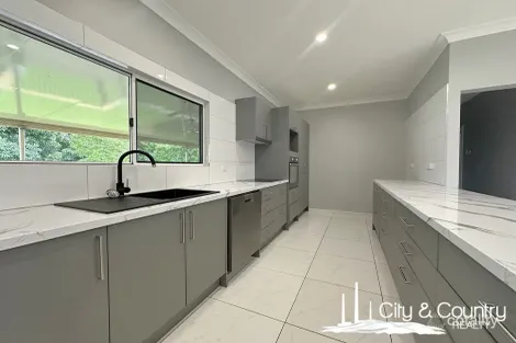 12 Moresby St, Soldiers Hill, QLD 4825