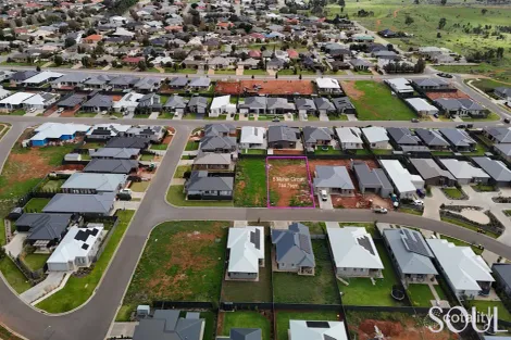 5 Maher Cct, Griffith, NSW 2680