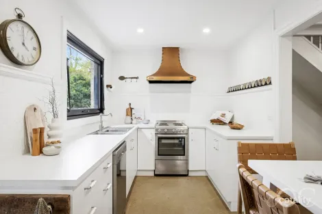 Property photo of 124 Upper Sturt Road Upper Sturt SA 5156