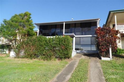 679 Esplanade, Lota, QLD 4179