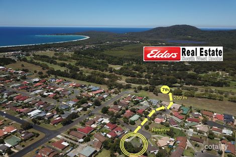 Property photo of 7 Albert Harrower Crescent South West Rocks NSW 2431