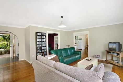 Property photo of 4 Kambala Close Wyoming NSW 2250