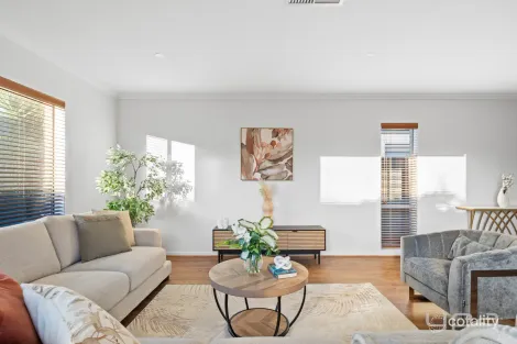 Property photo of 6 Snowsill Circuit Point Cook VIC 3030