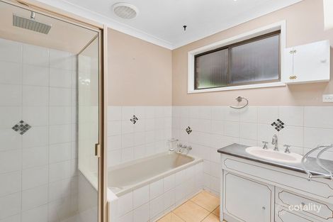 Property photo of 11 Ruth Street Centenary Heights QLD 4350