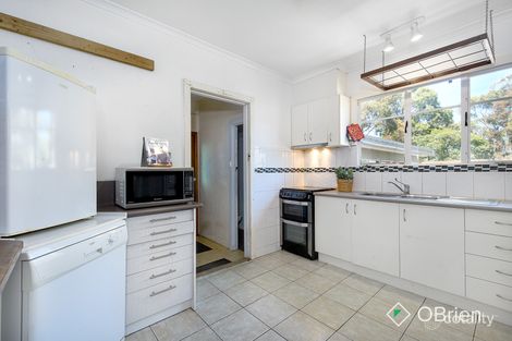 Property photo of 2 Pine Street Frankston North VIC 3200