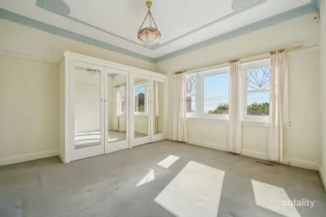 Property photo of 262 Military Road Dover Heights NSW 2030