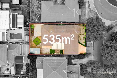 Property photo of 4 Feijoa Court Werribee VIC 3030