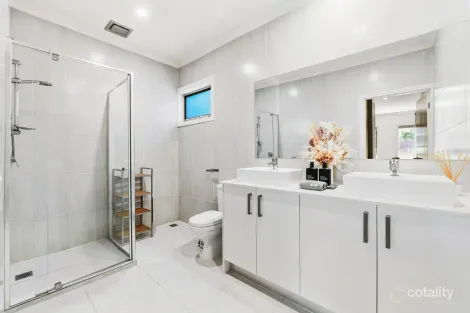 Property photo of 4/3 Edward Street Chadstone VIC 3148