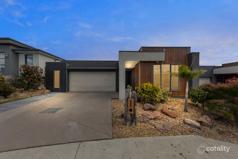 27 Lavit Lane, Pakenham, VIC 3810