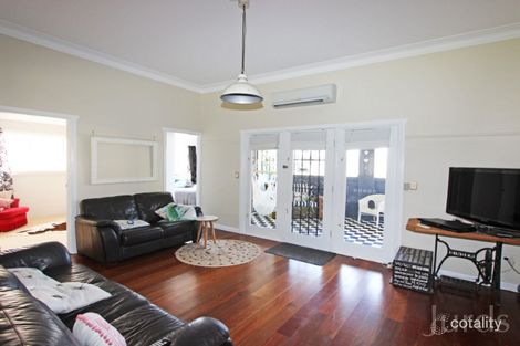 Property photo of 2 Crossing Street Bellbird NSW 2325