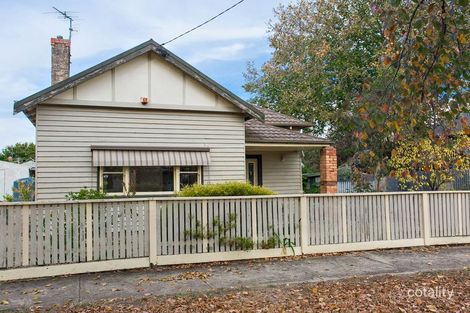 110 Crompton St, Soldiers Hill, VIC 3350