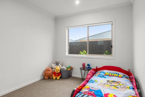 Property photo of 57 Laurette Avenue San Remo VIC 3925