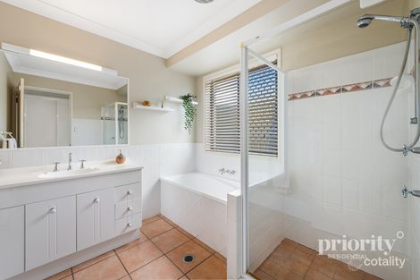 Property photo of 25 Lorenc Place Bridgeman Downs QLD 4035