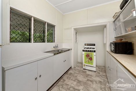 Property photo of 25 Harold Street West End QLD 4810