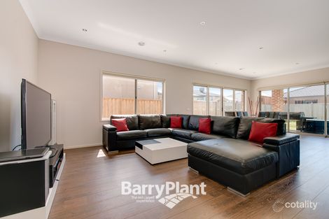 Property photo of 17 Waterbloom Avenue Clyde North VIC 3978