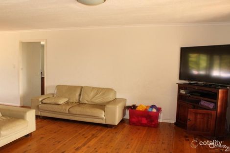 Property photo of 10 Nandi Court Newtown QLD 4350