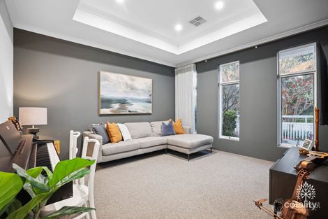 Property photo of 10 Serpentine Drive South Guildford WA 6055